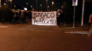 I lavoratori gkn in corteo sindaco c'e' posta per te!